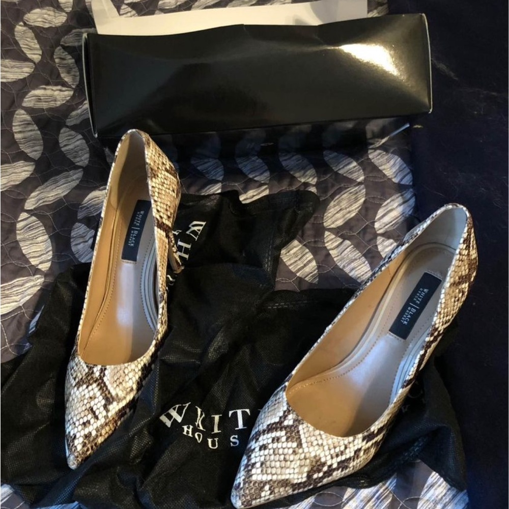 White House, Black market shoes